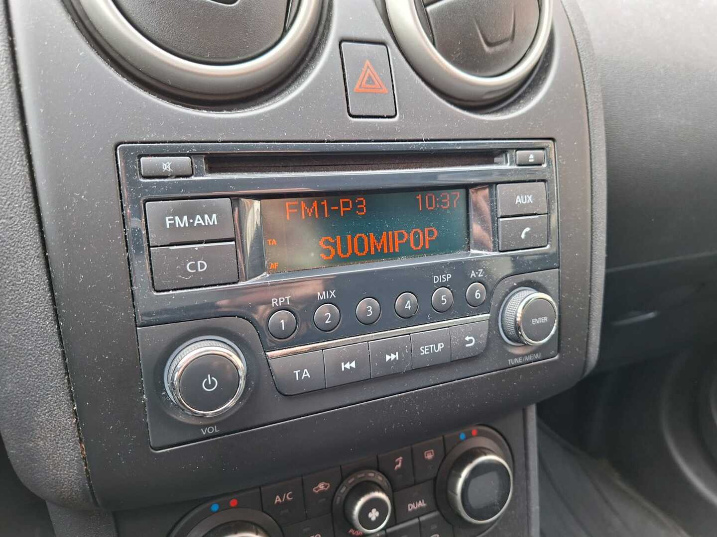 NISSAN Qashqai+2 2012