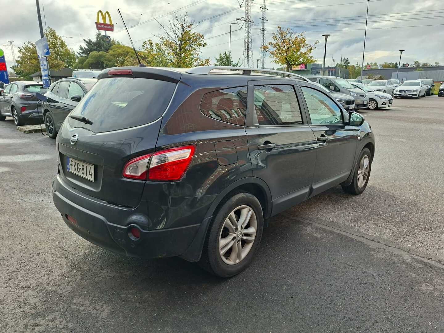 NISSAN Qashqai+2 2012