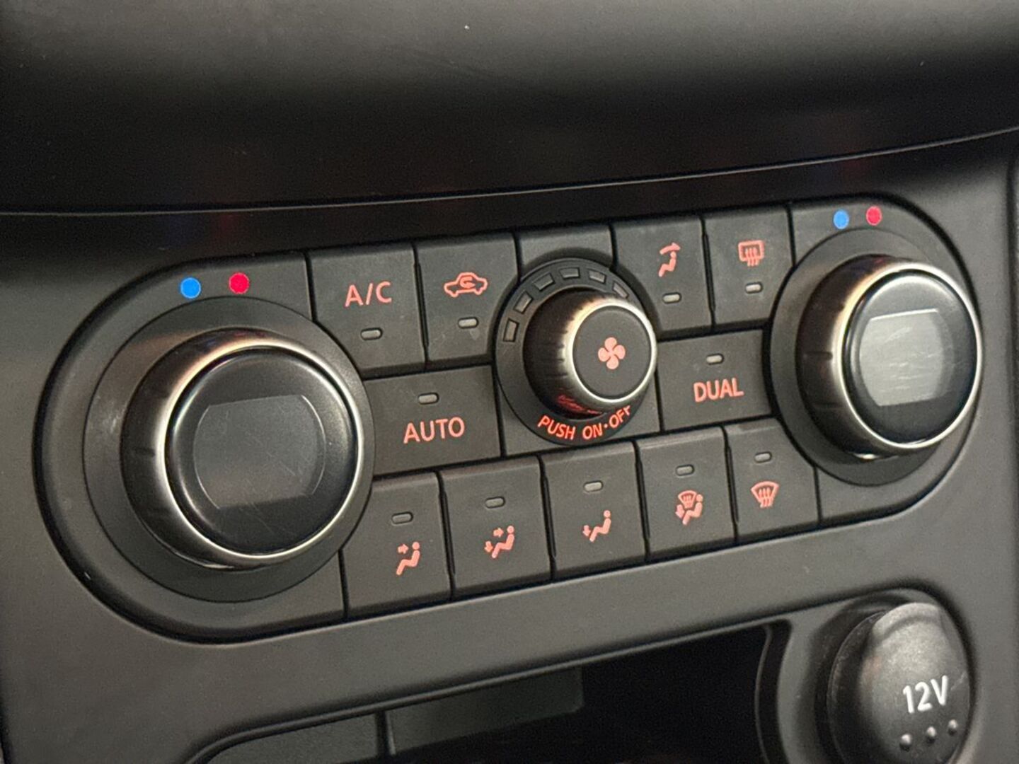 NISSAN Qashqai+2 27