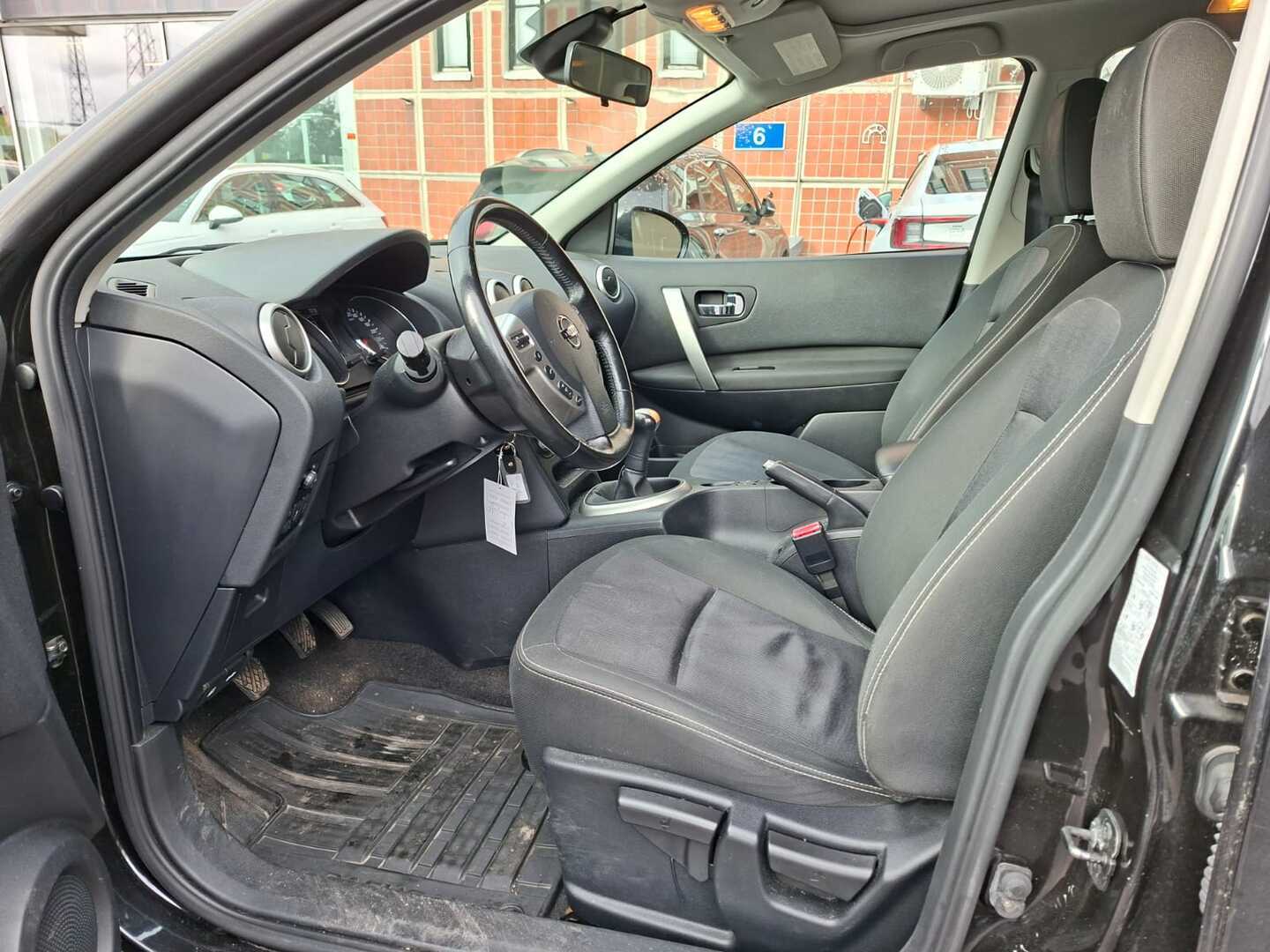 NISSAN Qashqai+2 2012