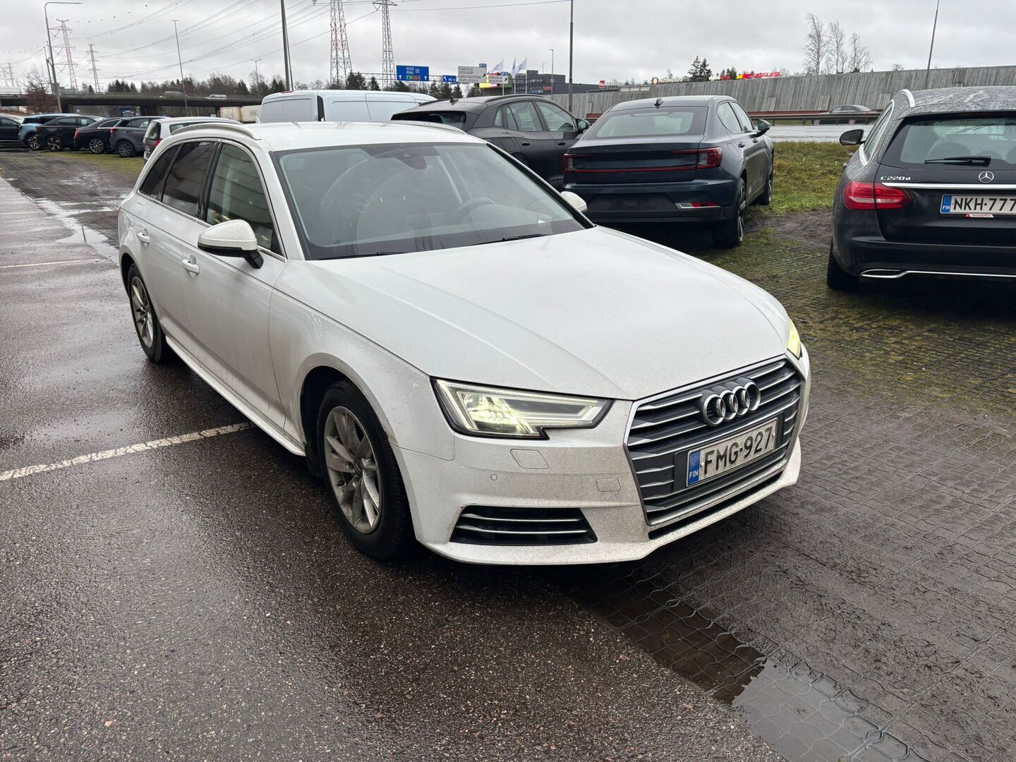 AUDI A4 2016