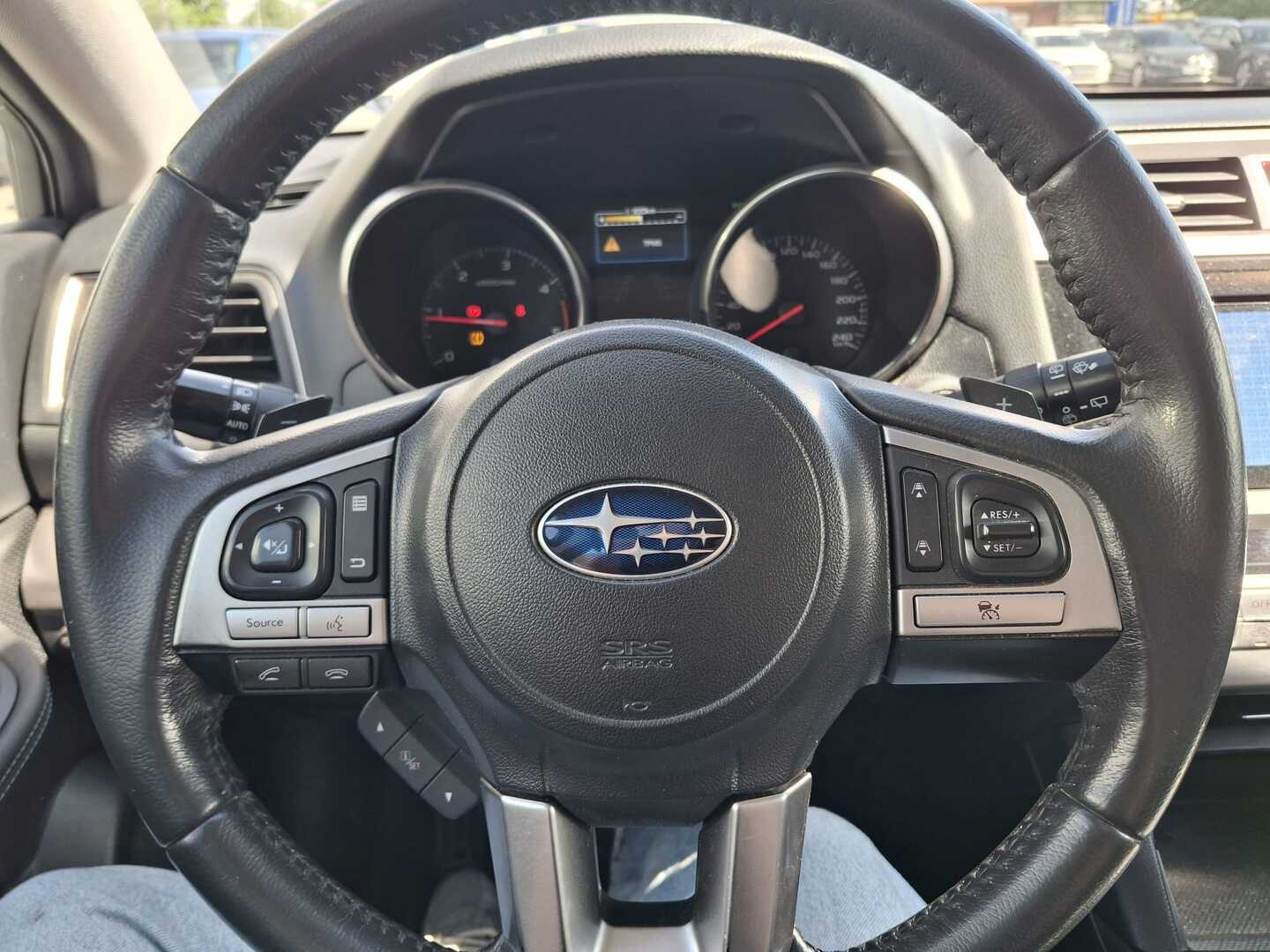 SUBARU Outback 2016