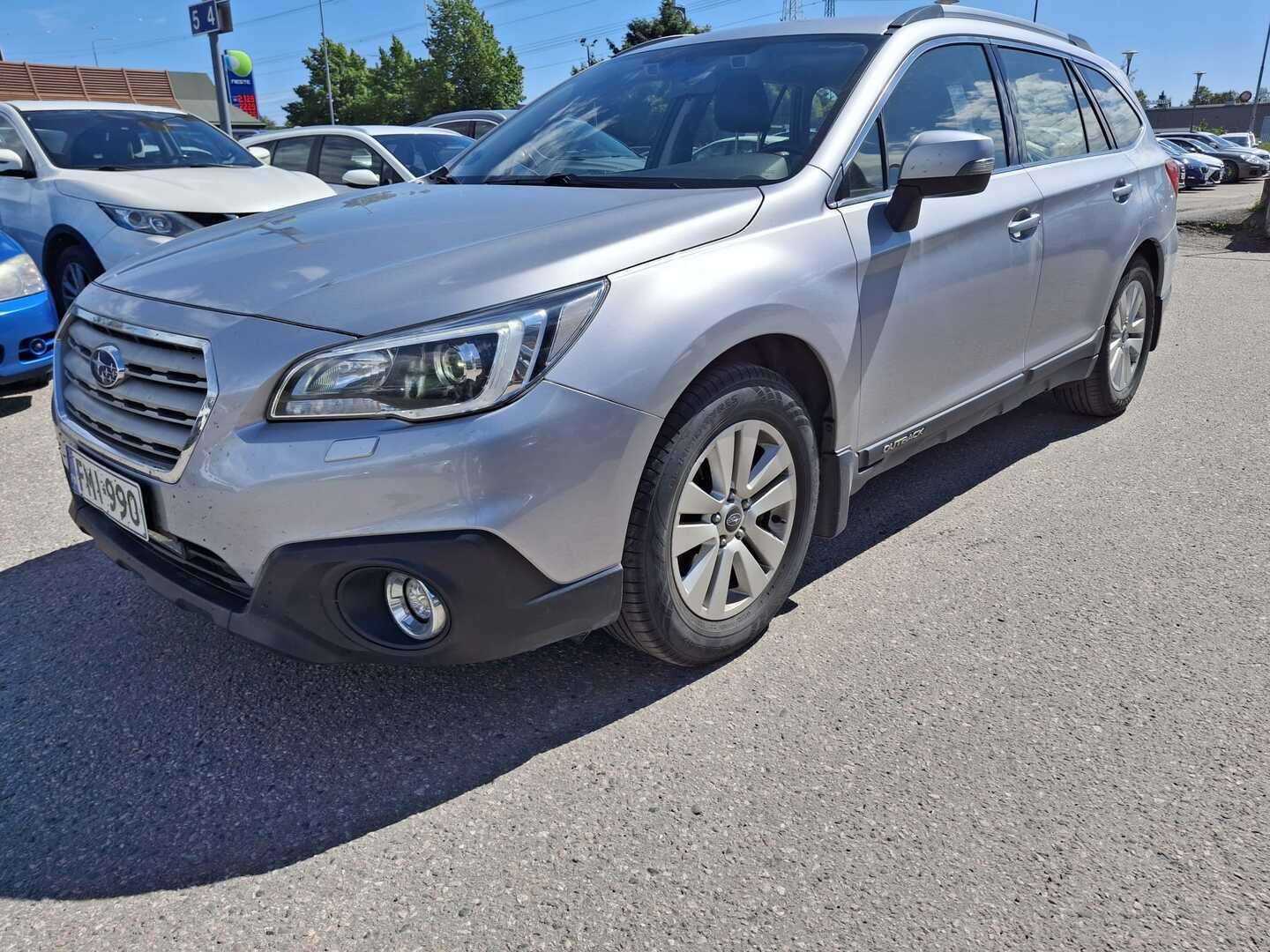 SUBARU Outback 2016