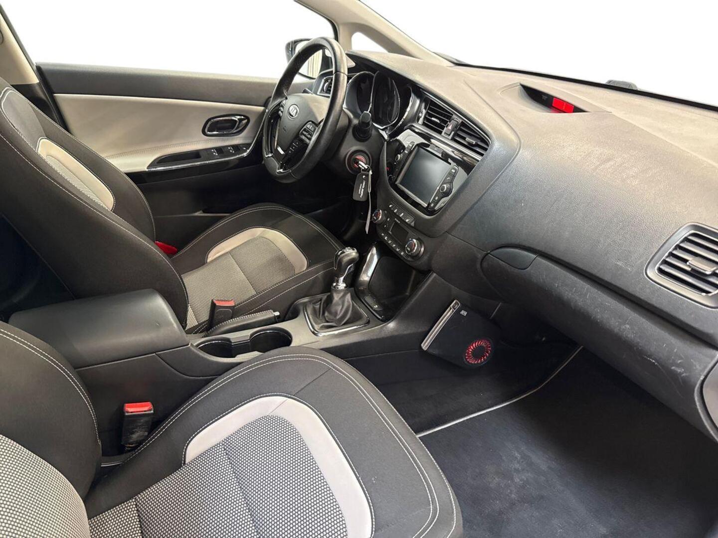 KIA cee'd 9