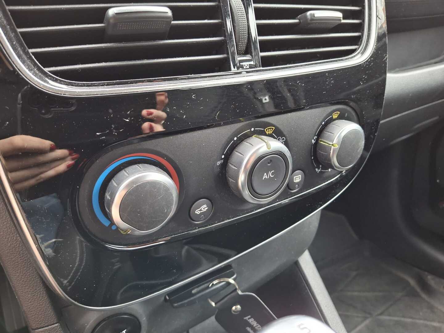 RENAULT Clio 2017