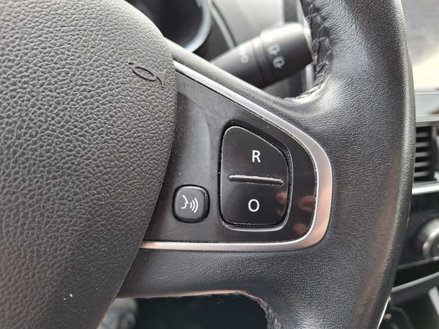 RENAULT Clio 2017