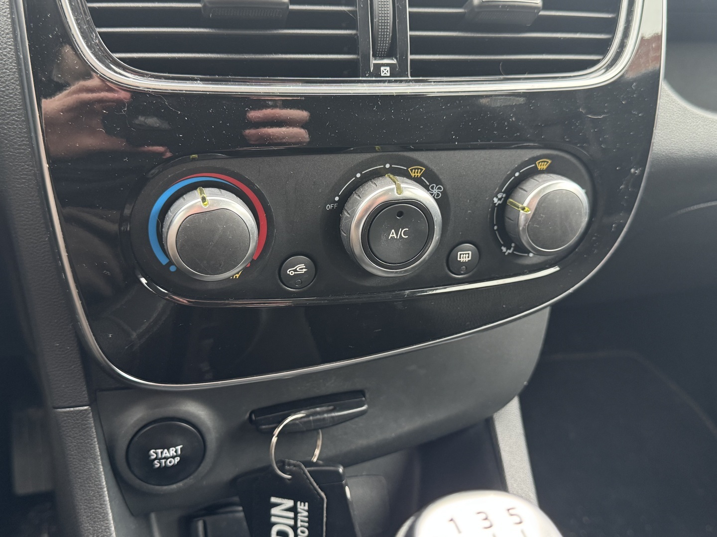 RENAULT Clio 2018