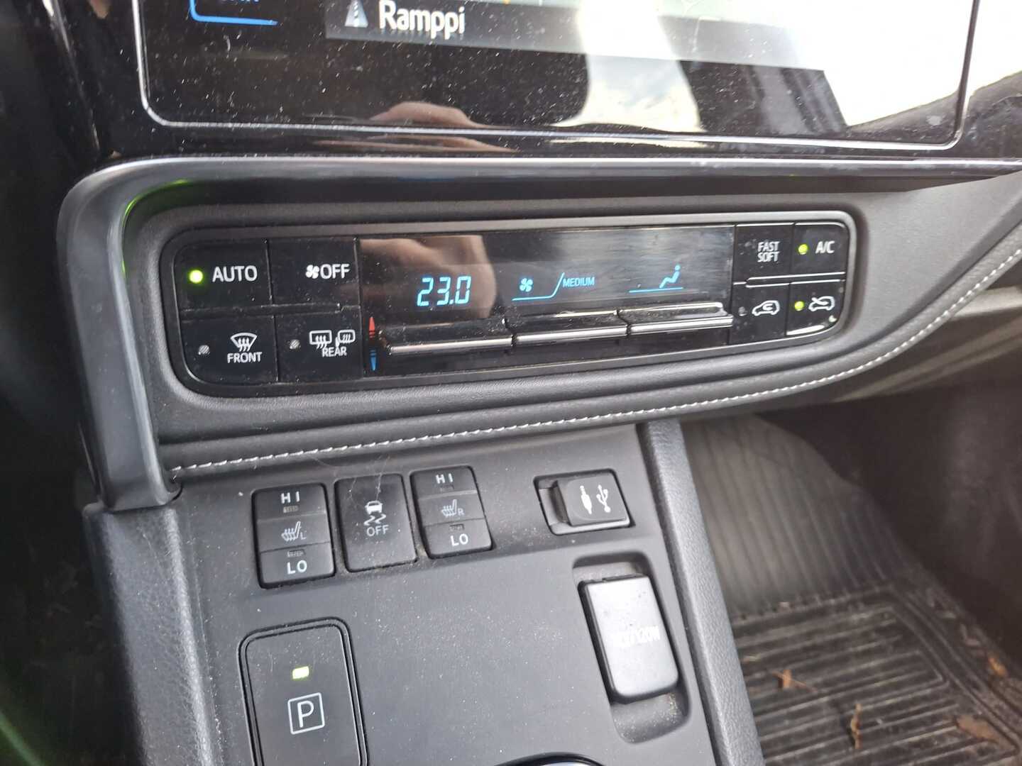 TOYOTA Auris 2018