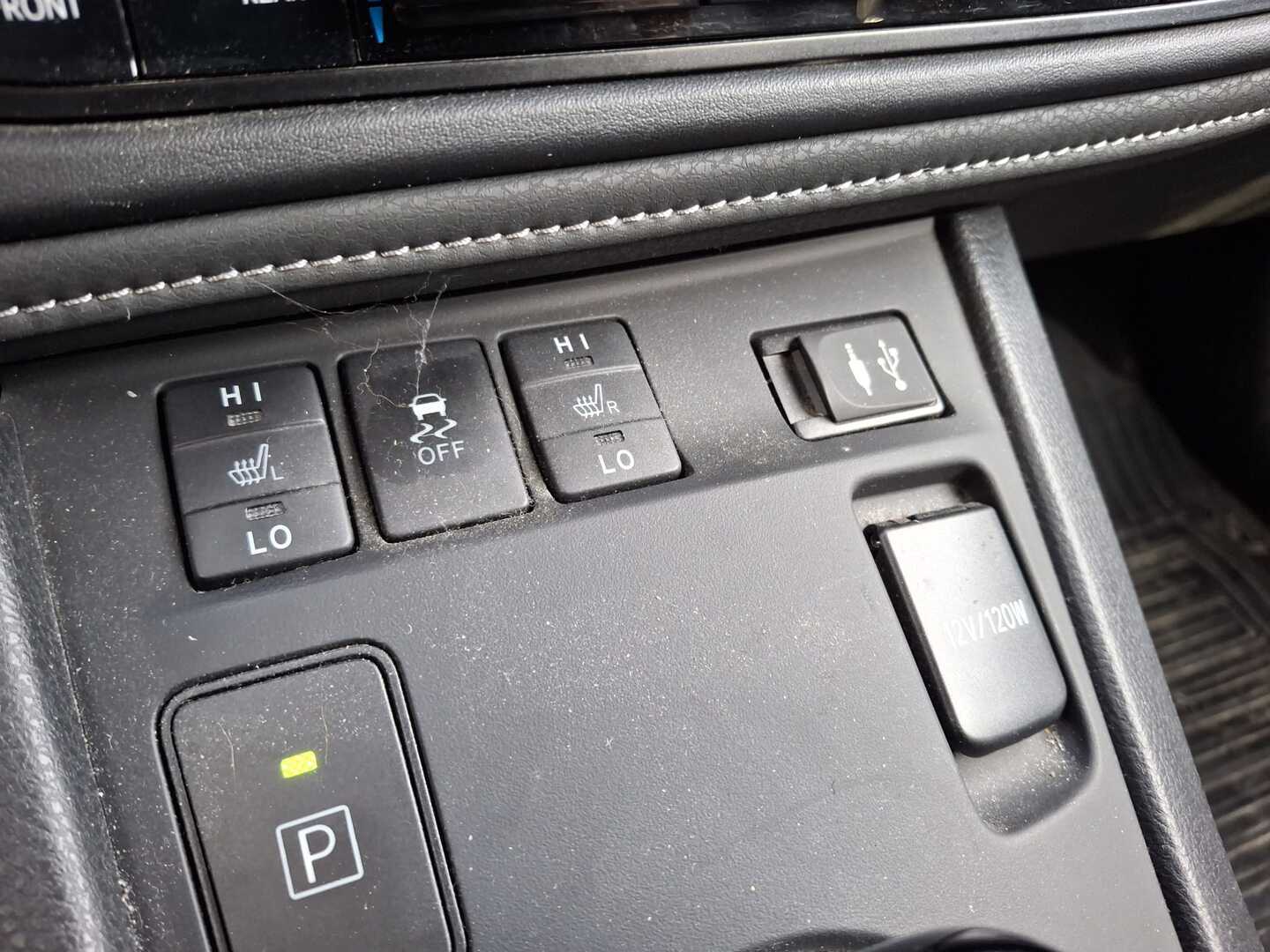 TOYOTA Auris 2018