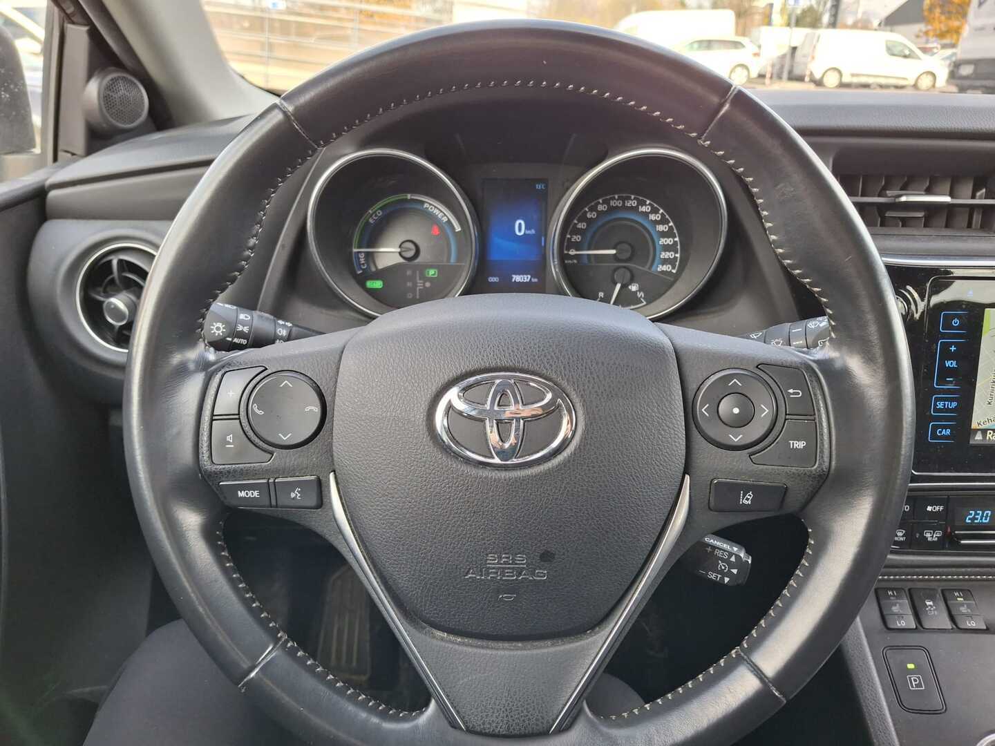 TOYOTA Auris 2018