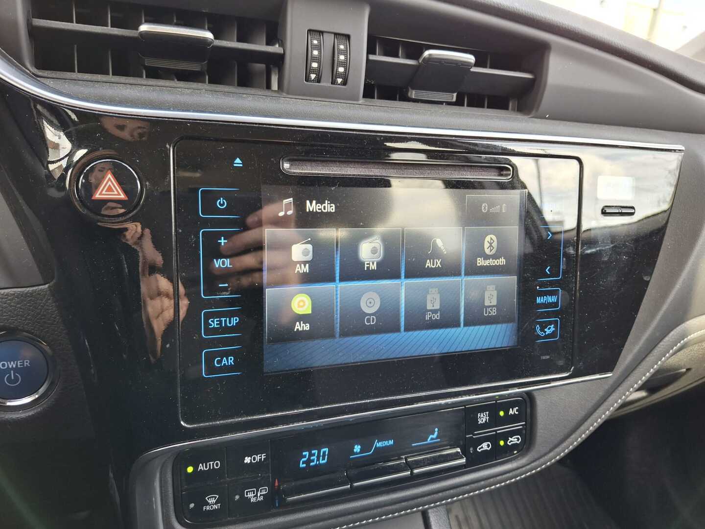 TOYOTA Auris 2018