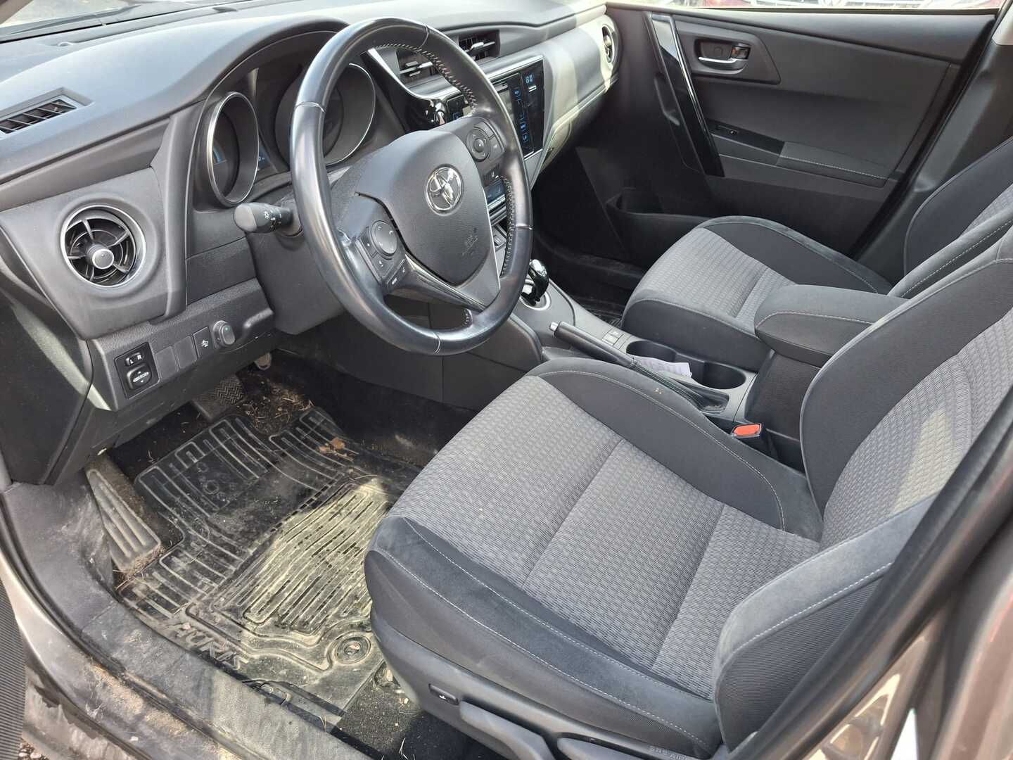 TOYOTA Auris 2018