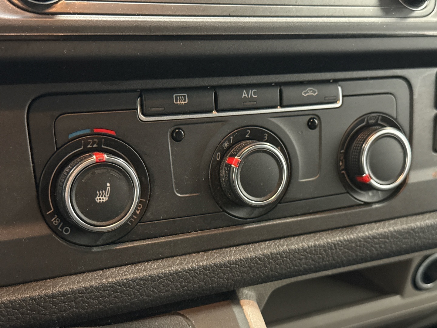 VOLKSWAGEN Transporter 2019