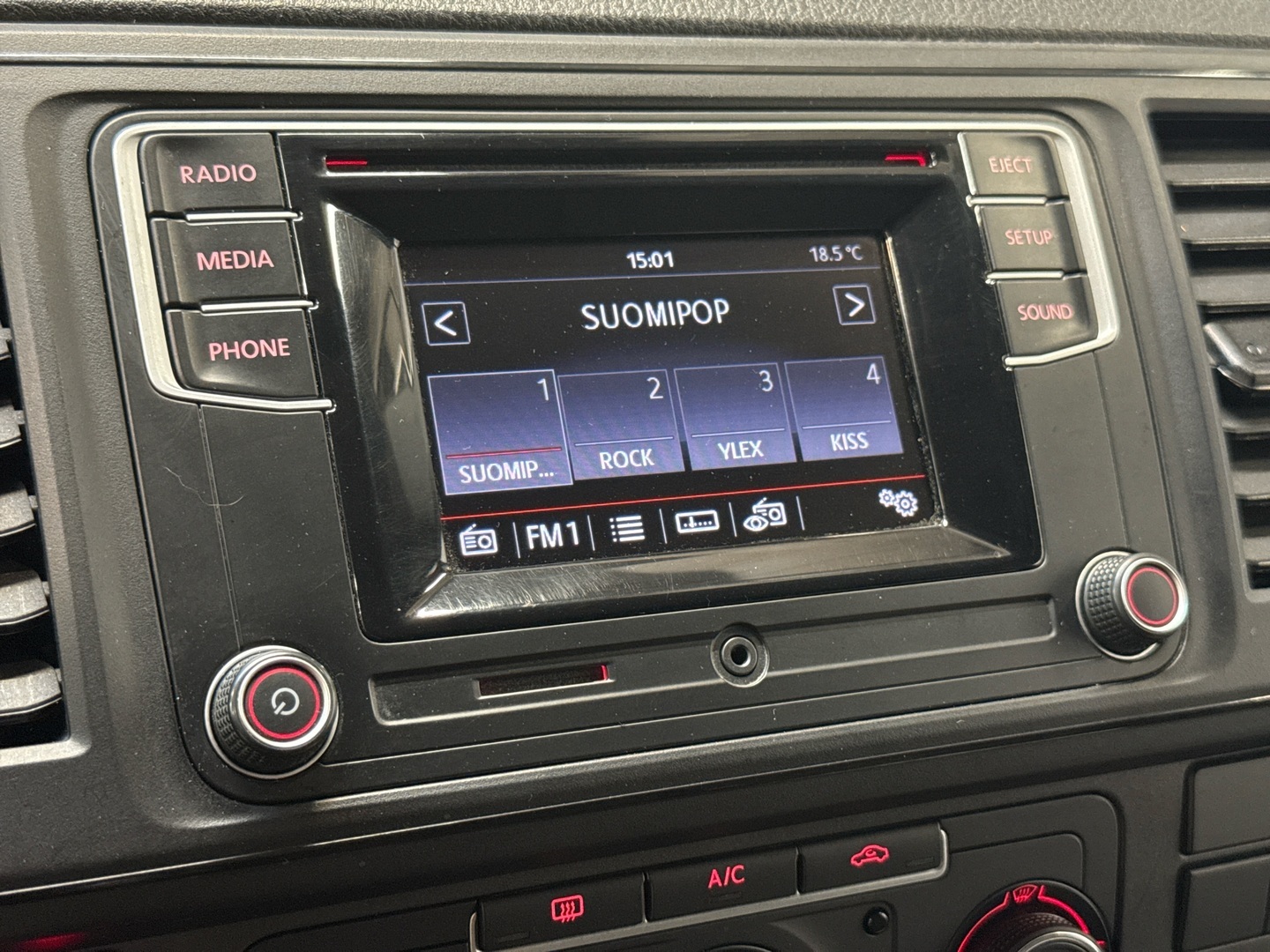 VOLKSWAGEN Transporter 2019