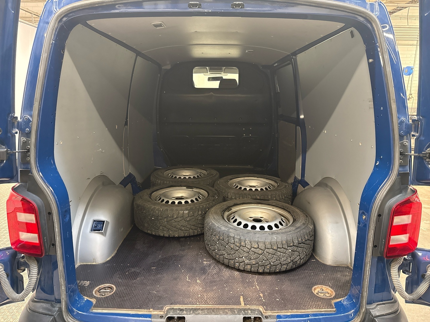 VOLKSWAGEN Transporter 2019