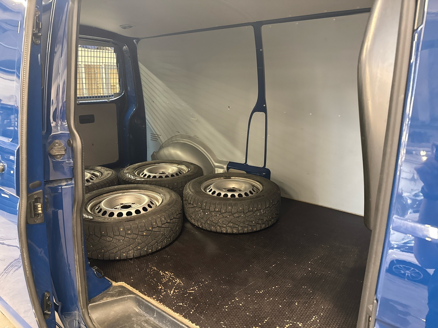 VOLKSWAGEN Transporter 2019