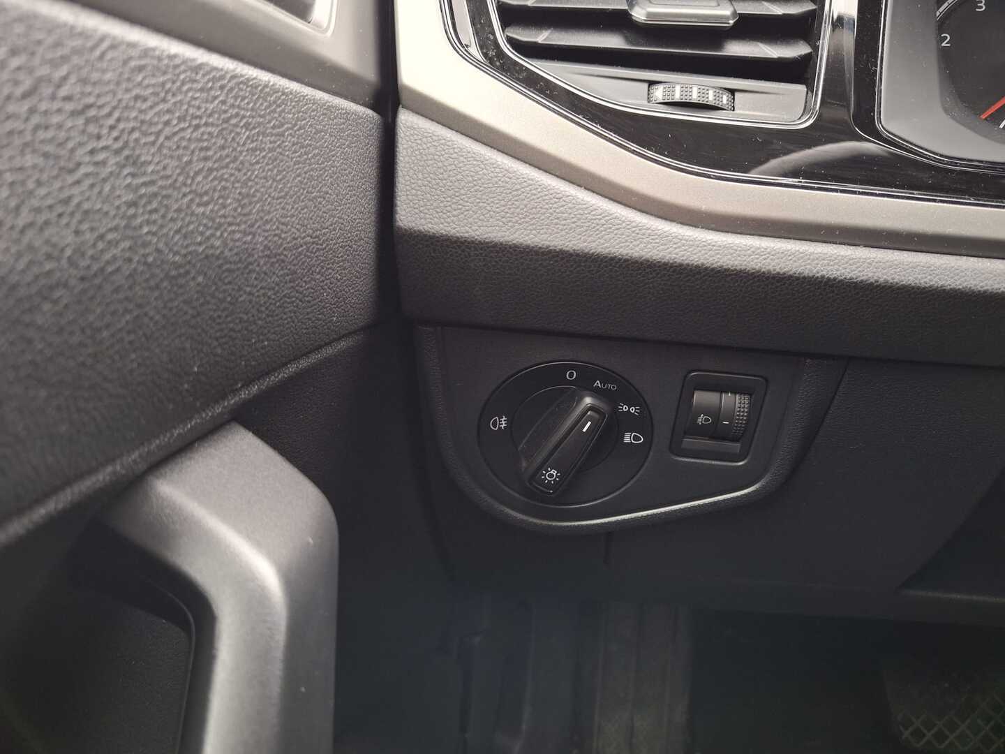 VOLKSWAGEN Polo 2019