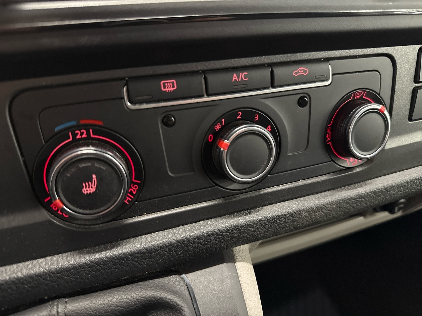 VOLKSWAGEN Transporter 2019