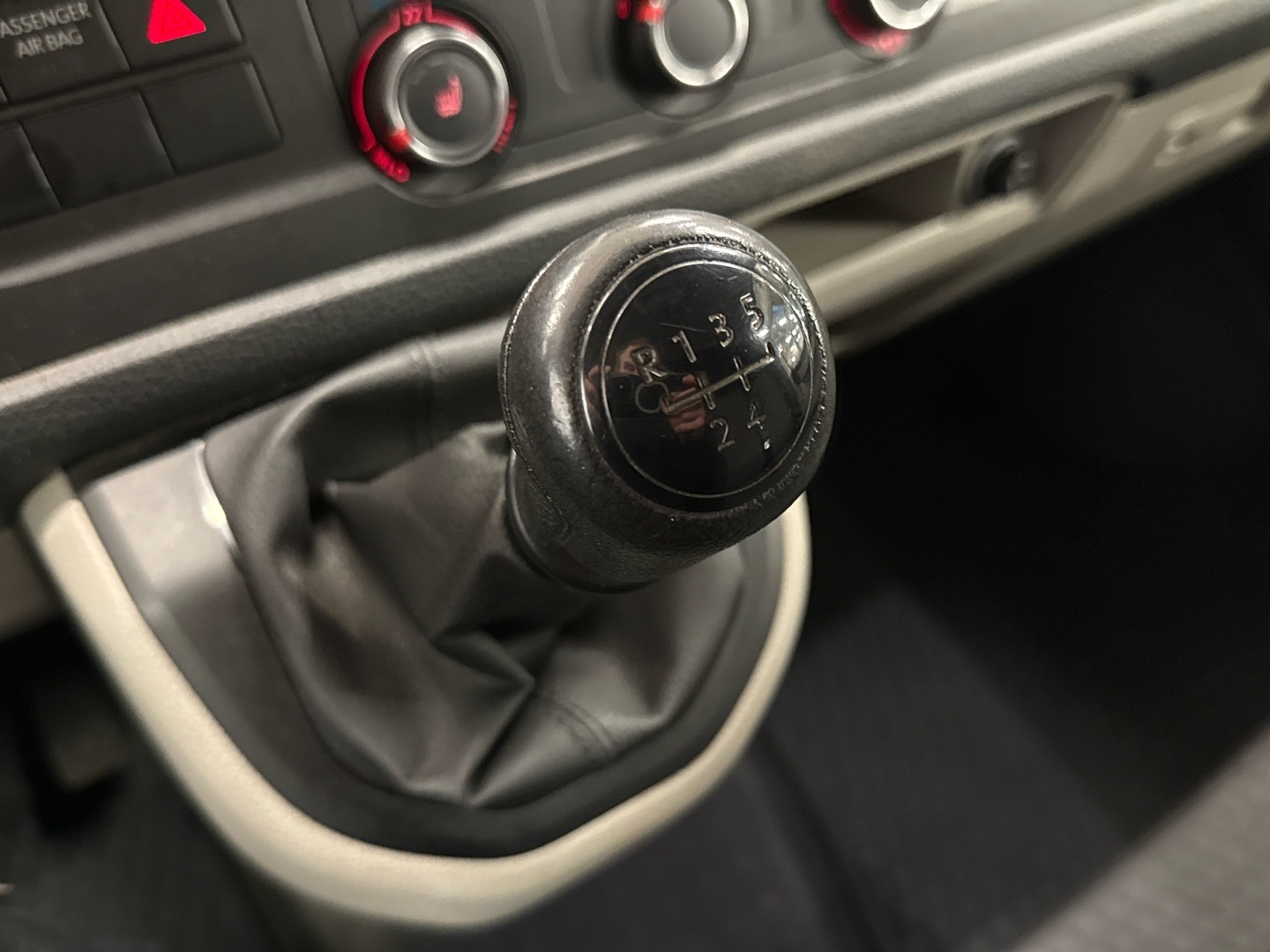 VOLKSWAGEN Transporter 2019