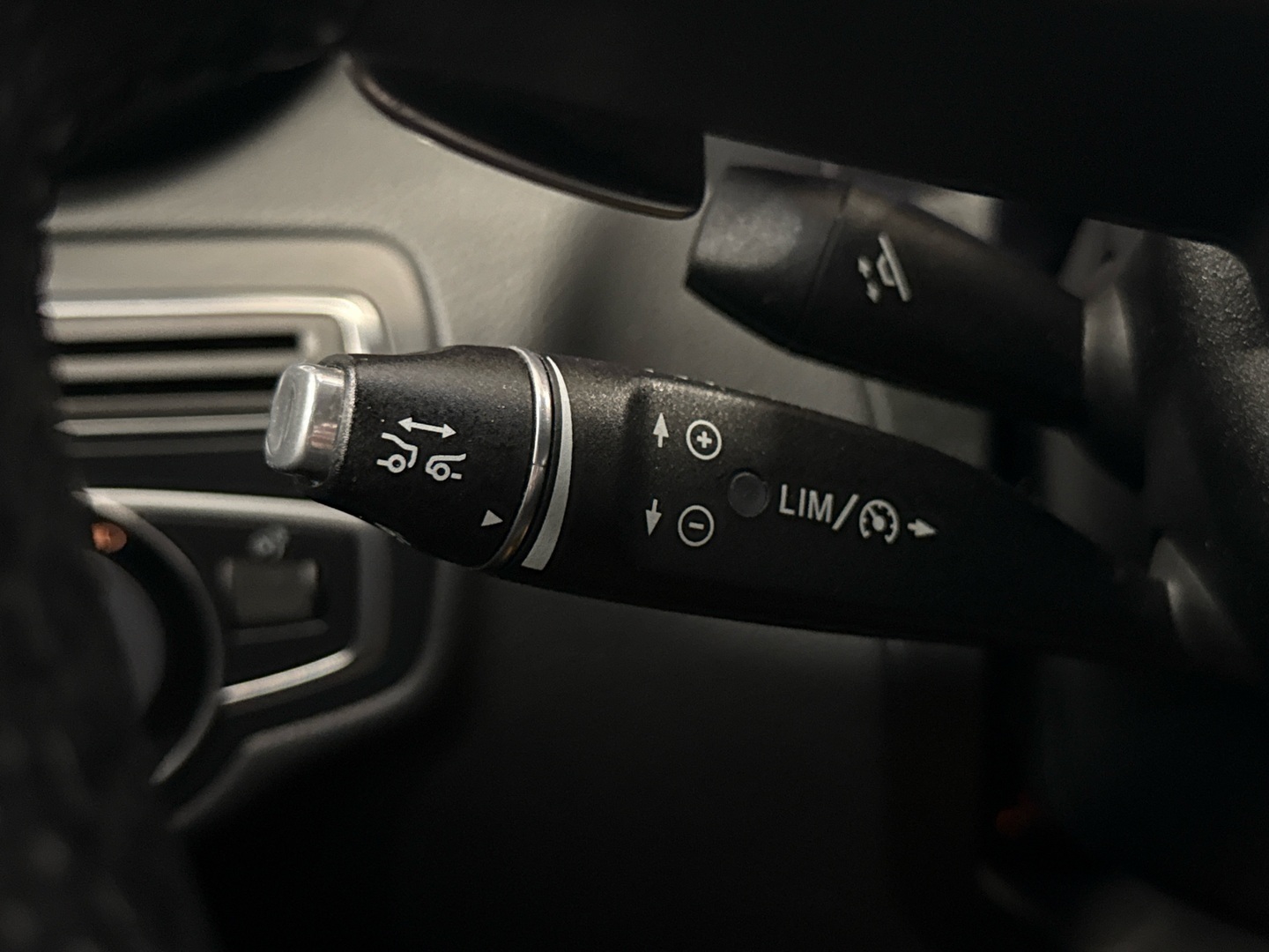 MERCEDES-BENZ GLC 2016