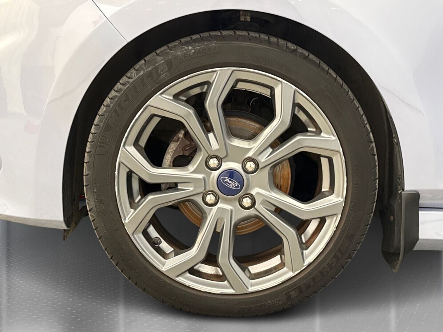 FORD Fiesta 13