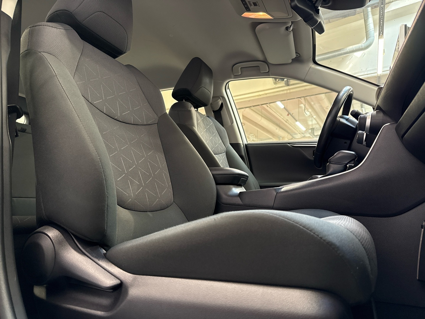 TOYOTA RAV4 2019