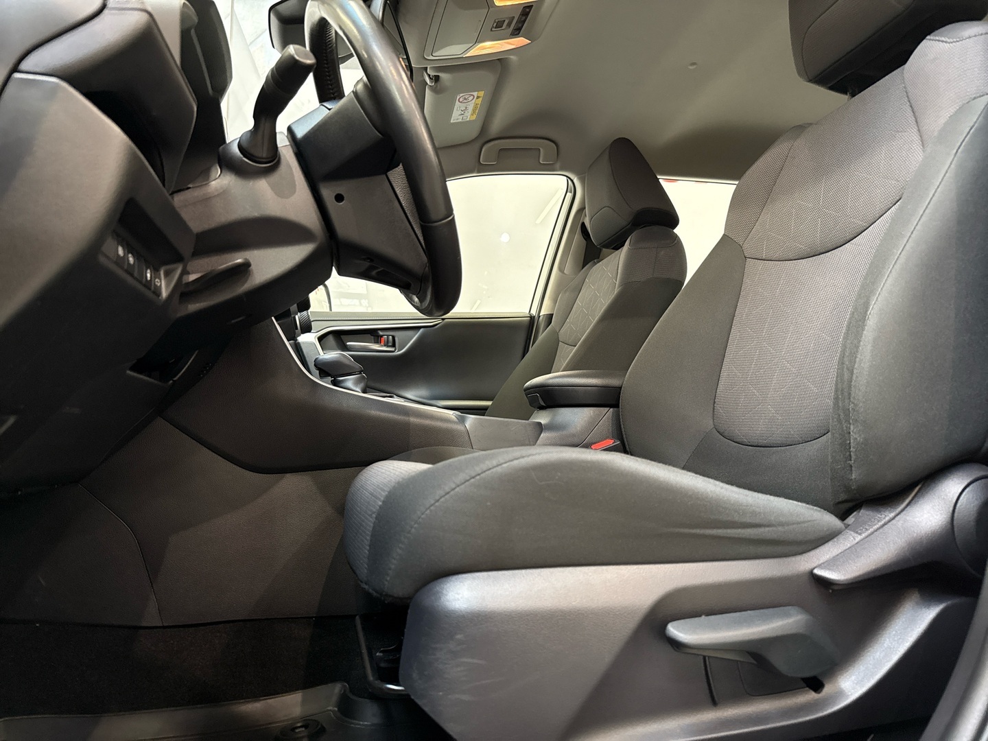 TOYOTA RAV4 2019