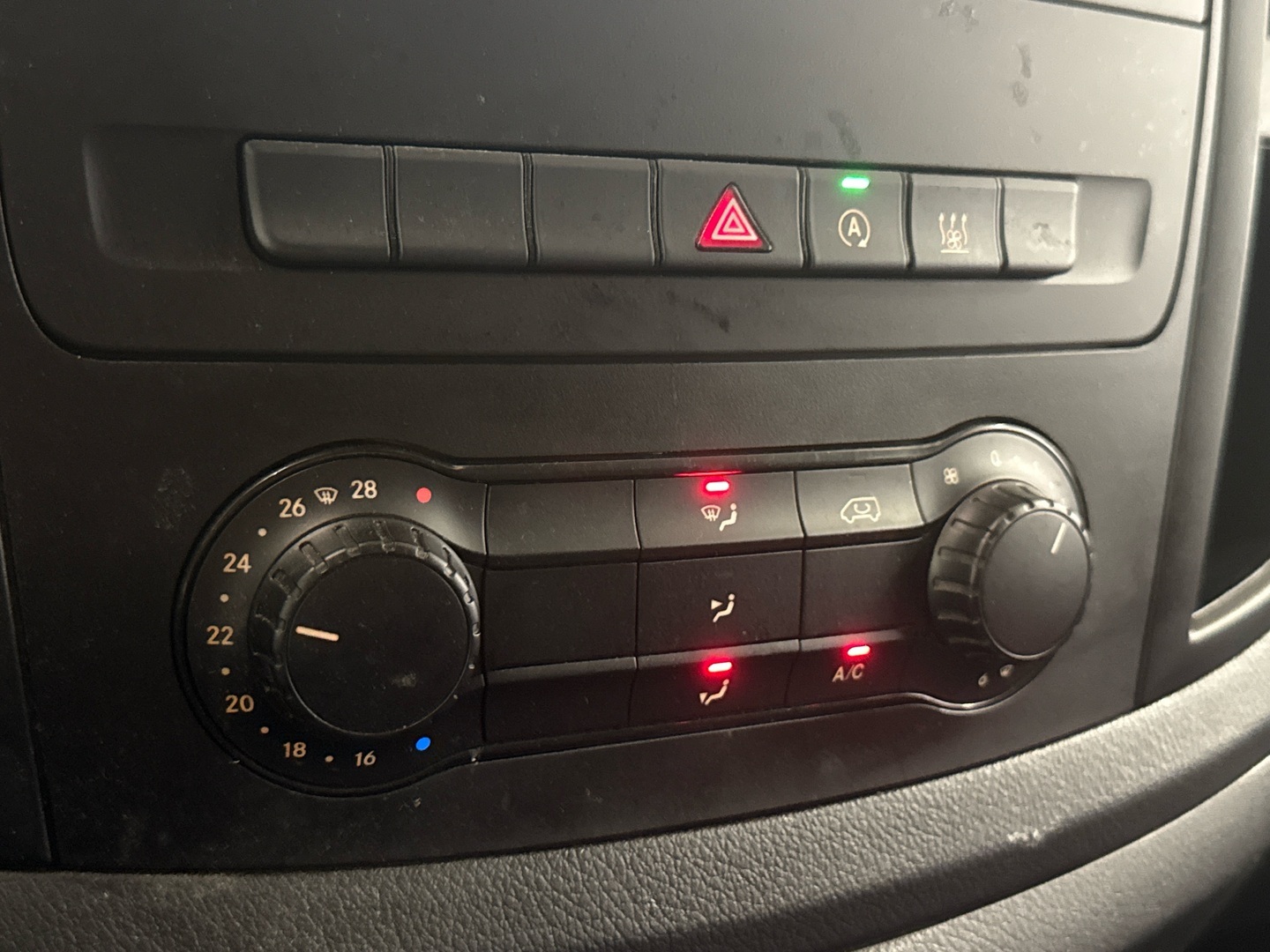 MERCEDES-BENZ Vito 2022