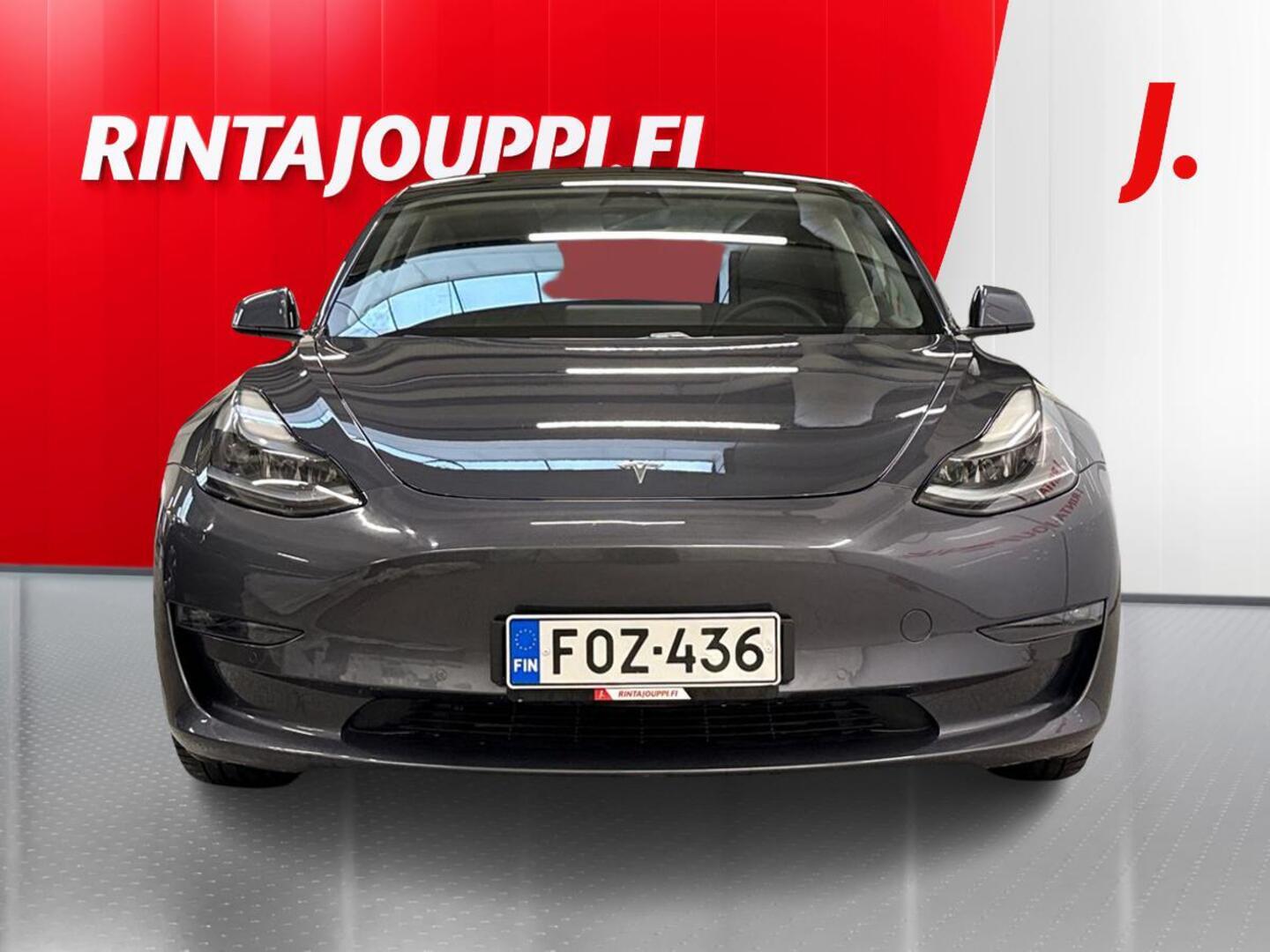 TESLA Model 3 2021
