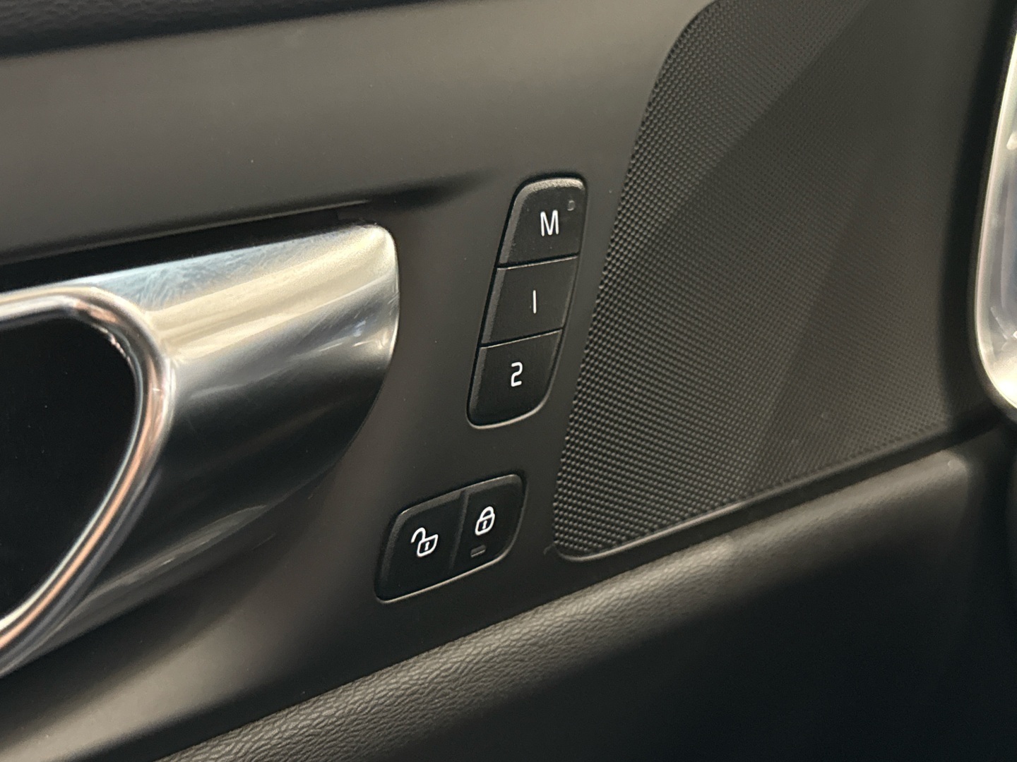 VOLVO V60 2022