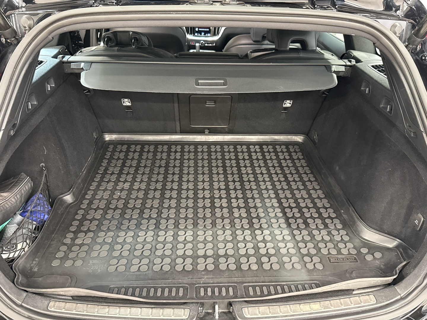 VOLVO V60 2022