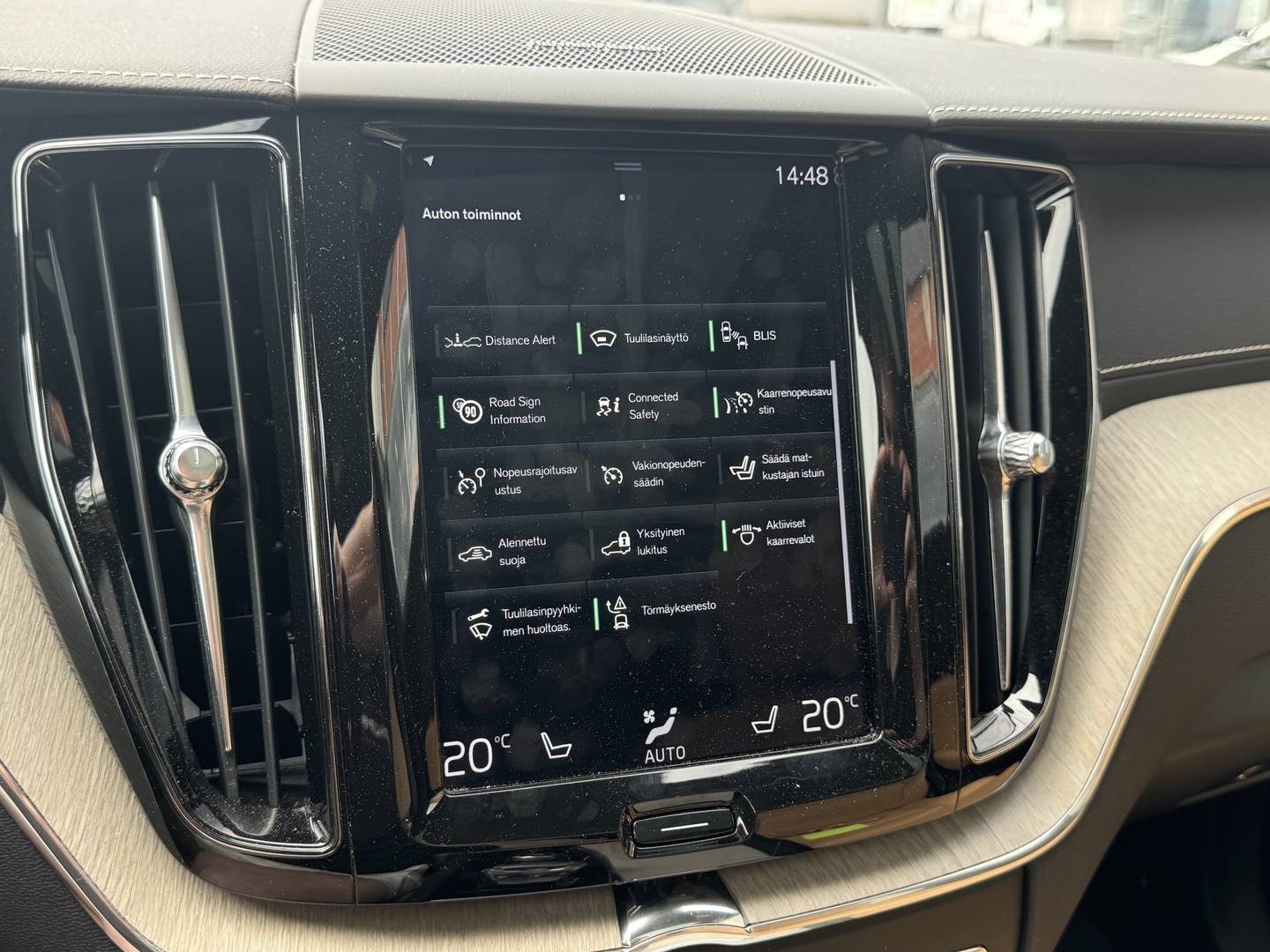 VOLVO XC60 2020