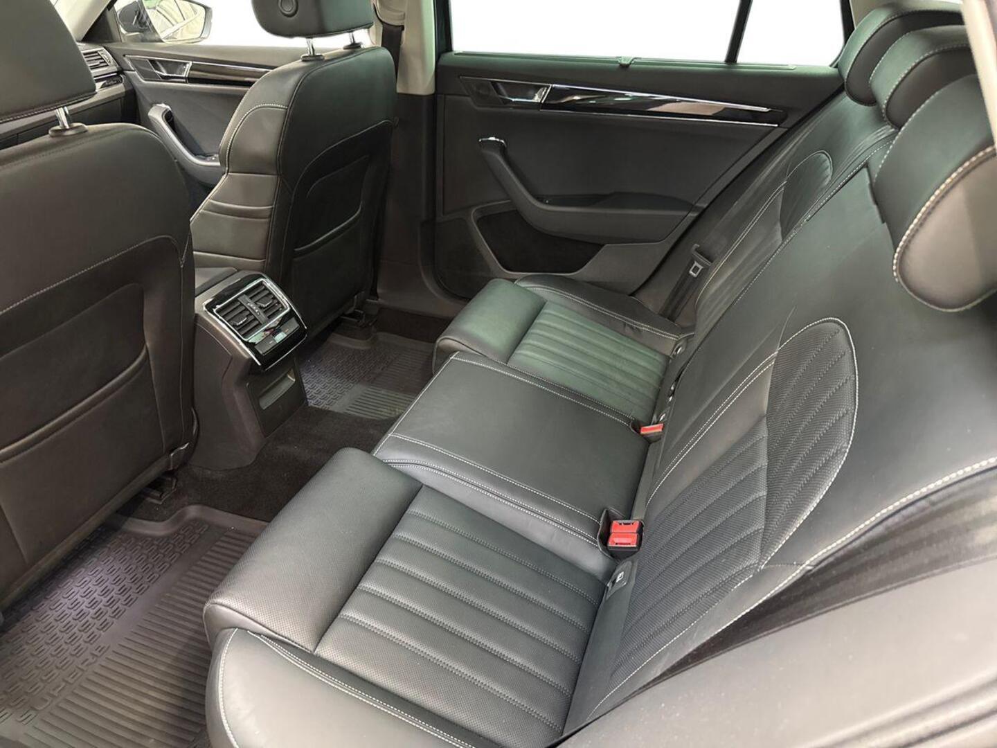 SKODA Superb 2021