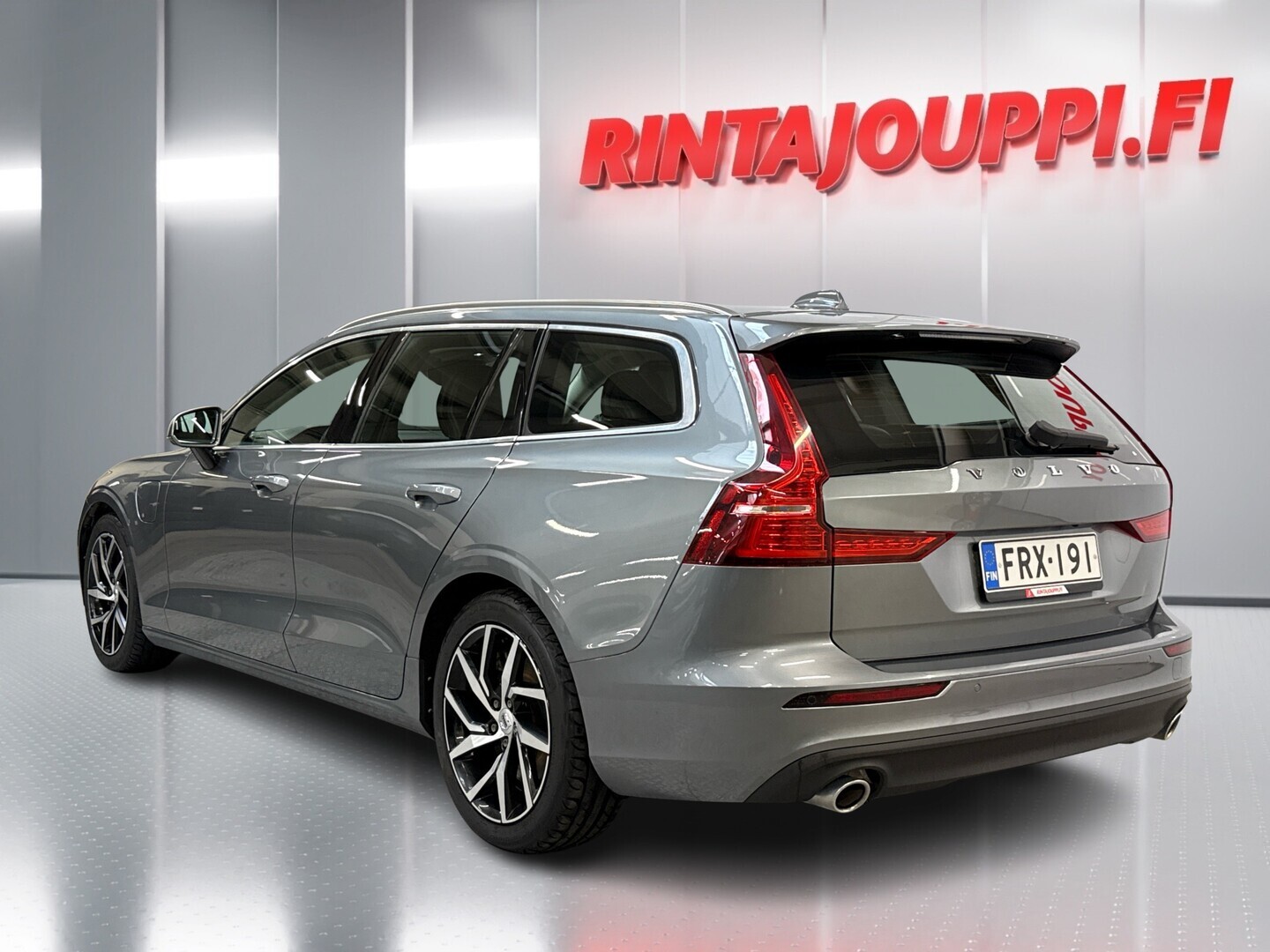 VOLVO V60 2020