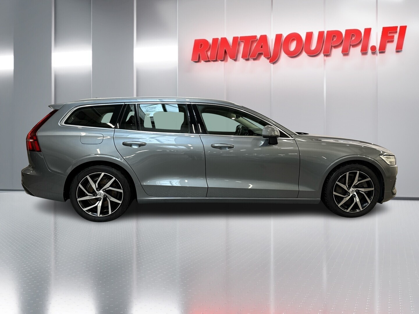 VOLVO V60 2020