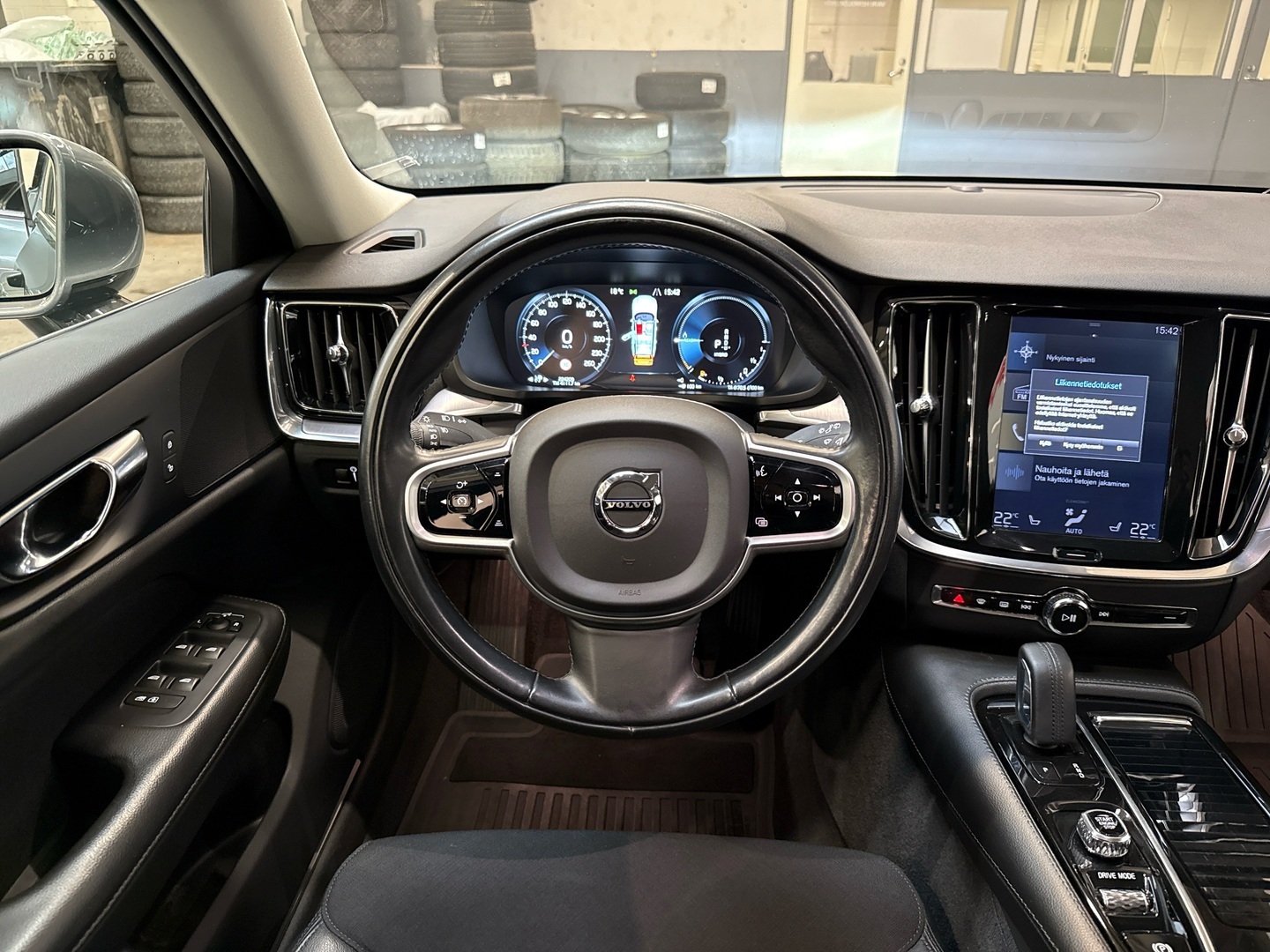 VOLVO V60 2020