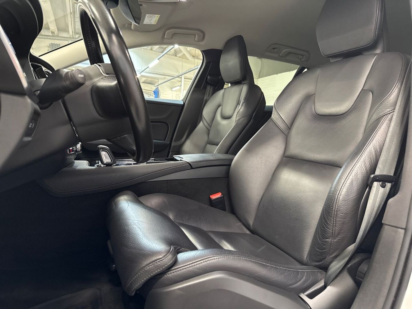 VOLVO V60 28