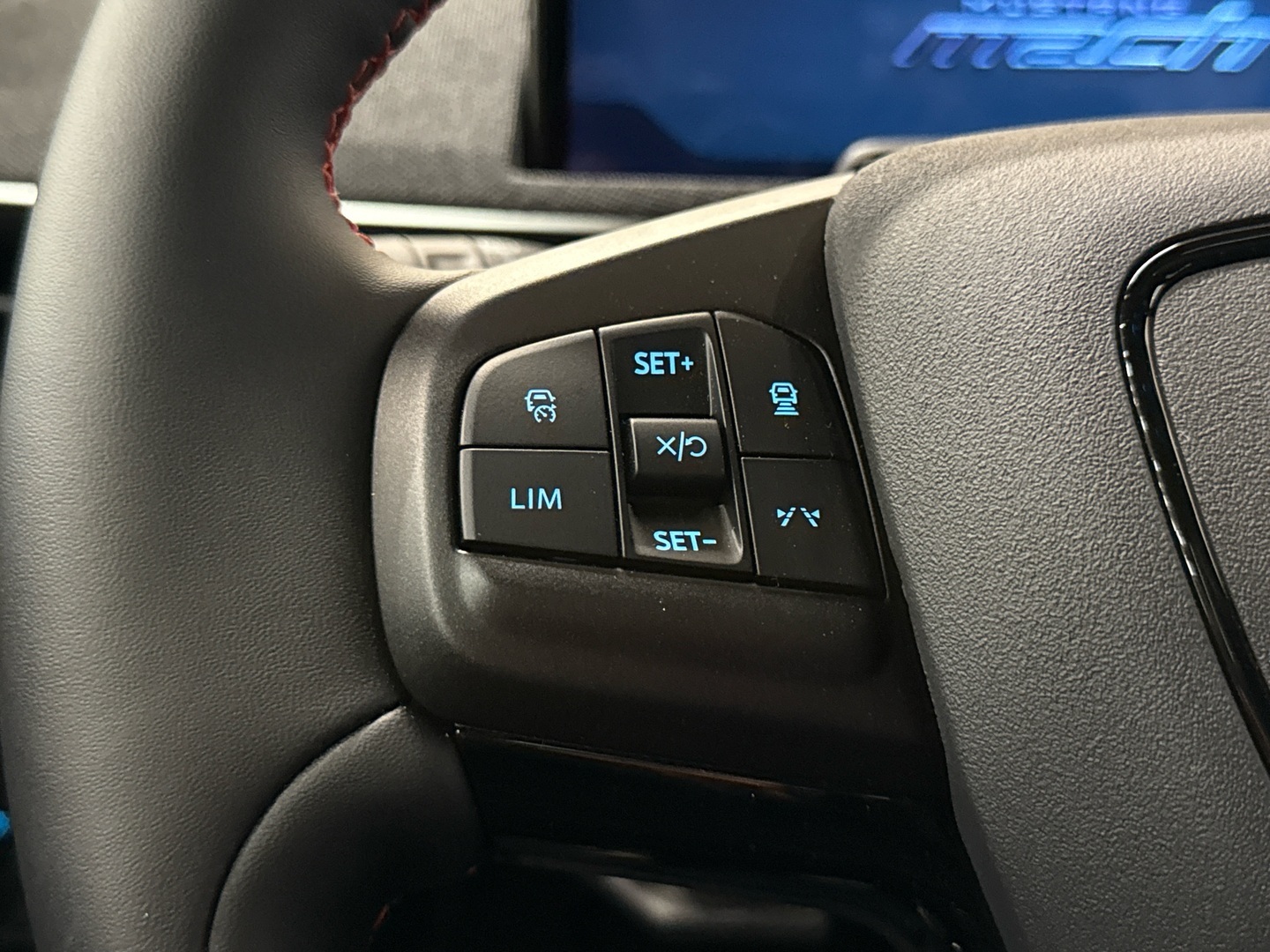 FORD Mustang Mach-E 2025