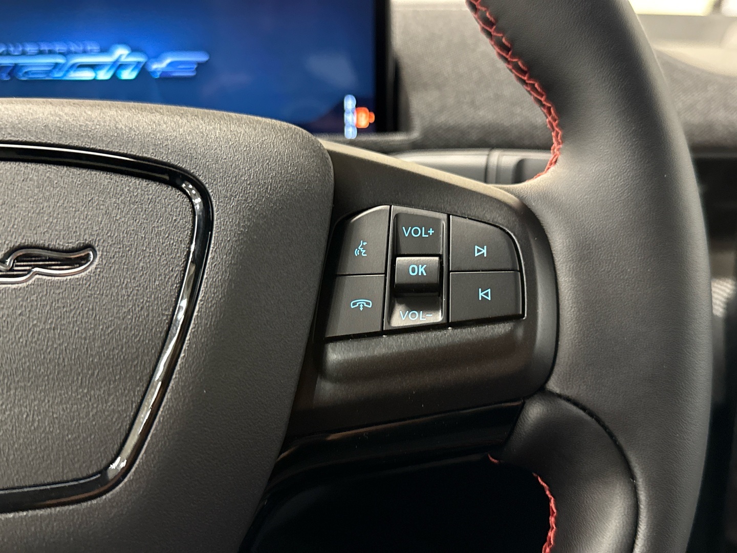 FORD Mustang Mach-E 2025