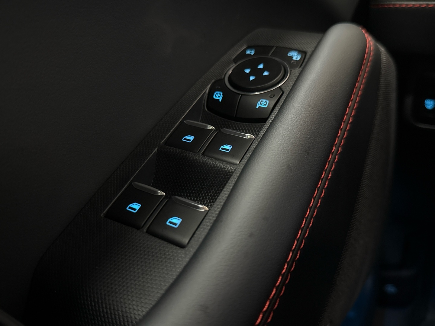 FORD Mustang Mach-E 2025