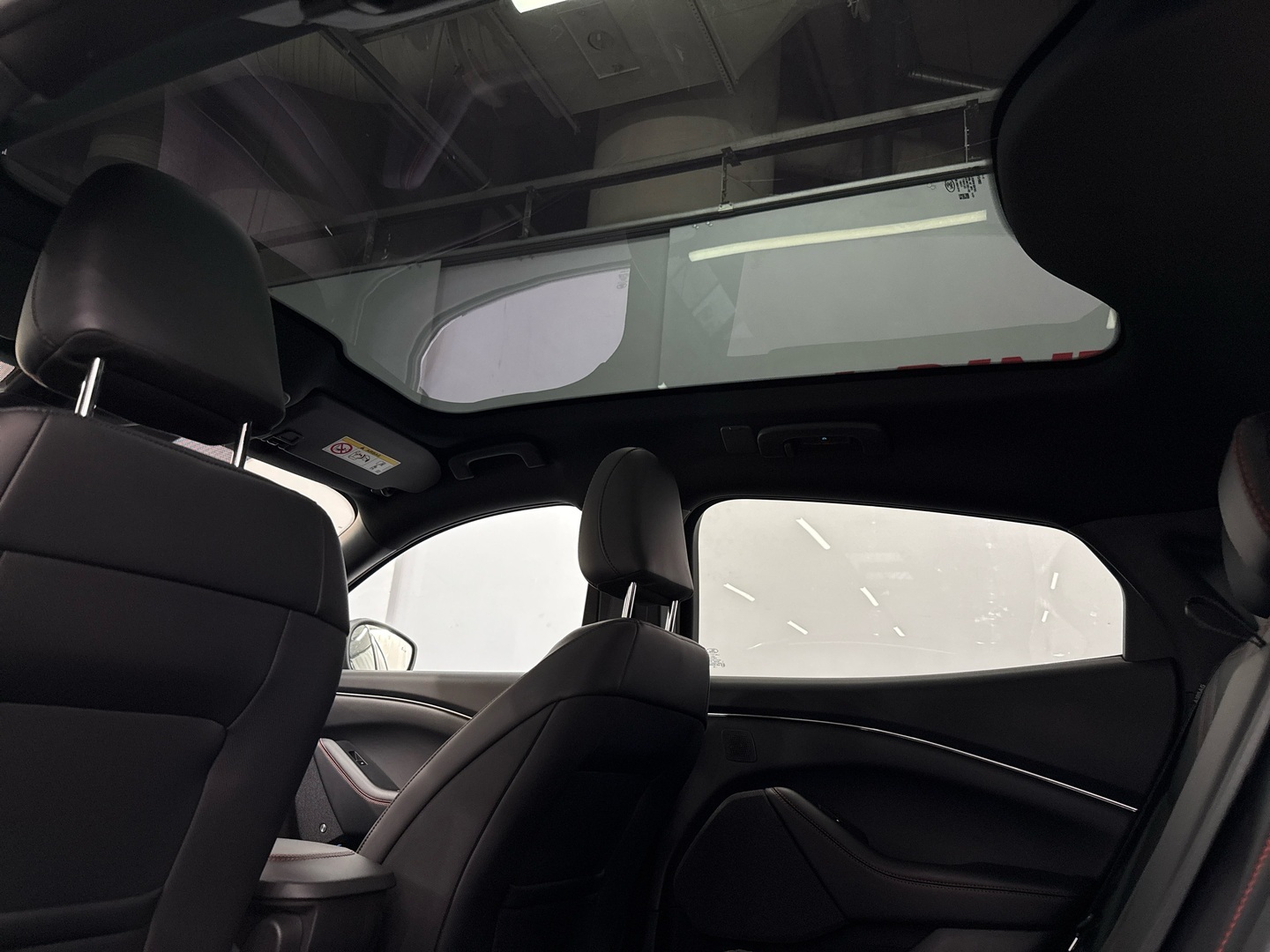 FORD Mustang Mach-E 2025