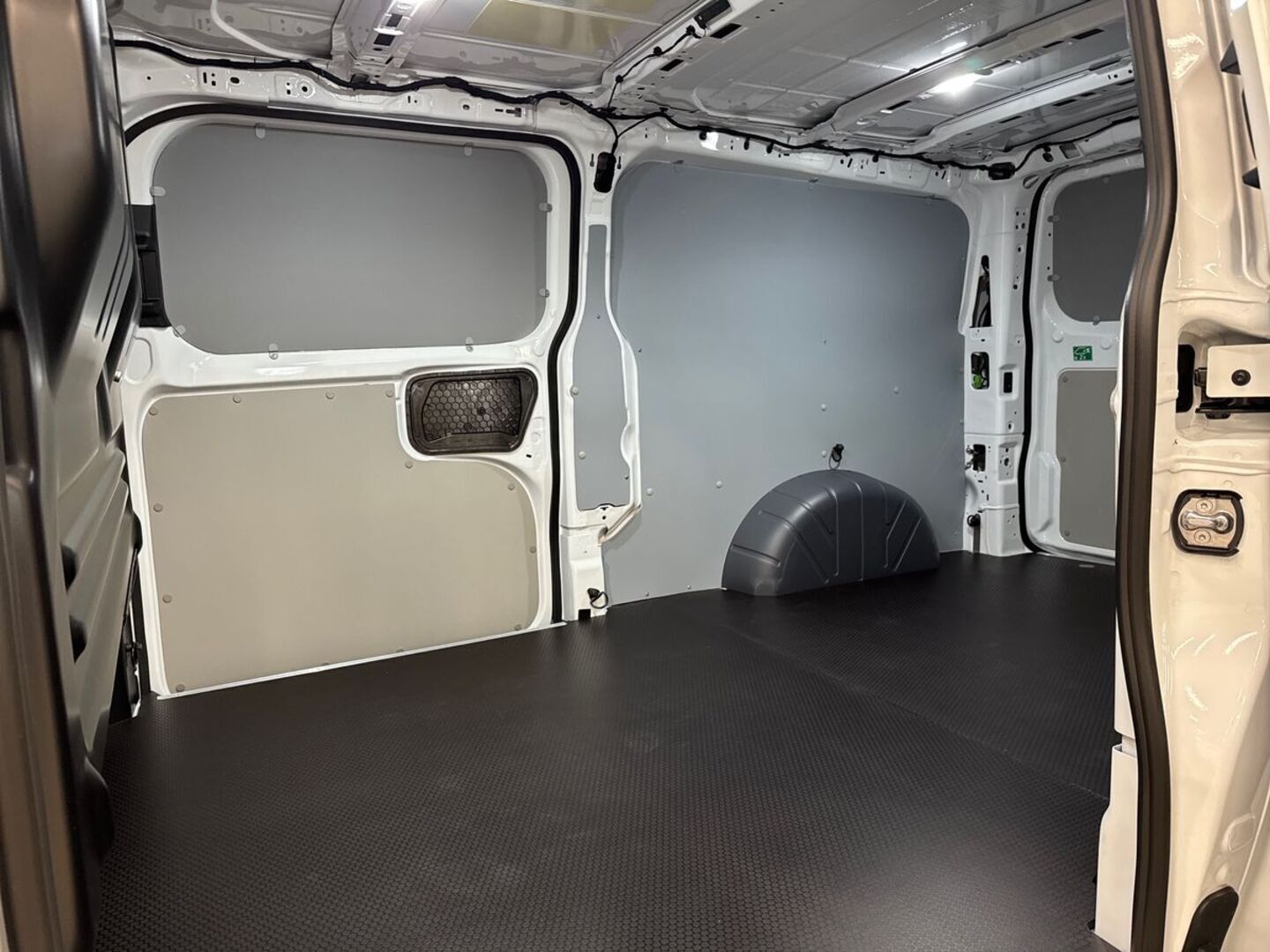 FORD Transit Custom 11