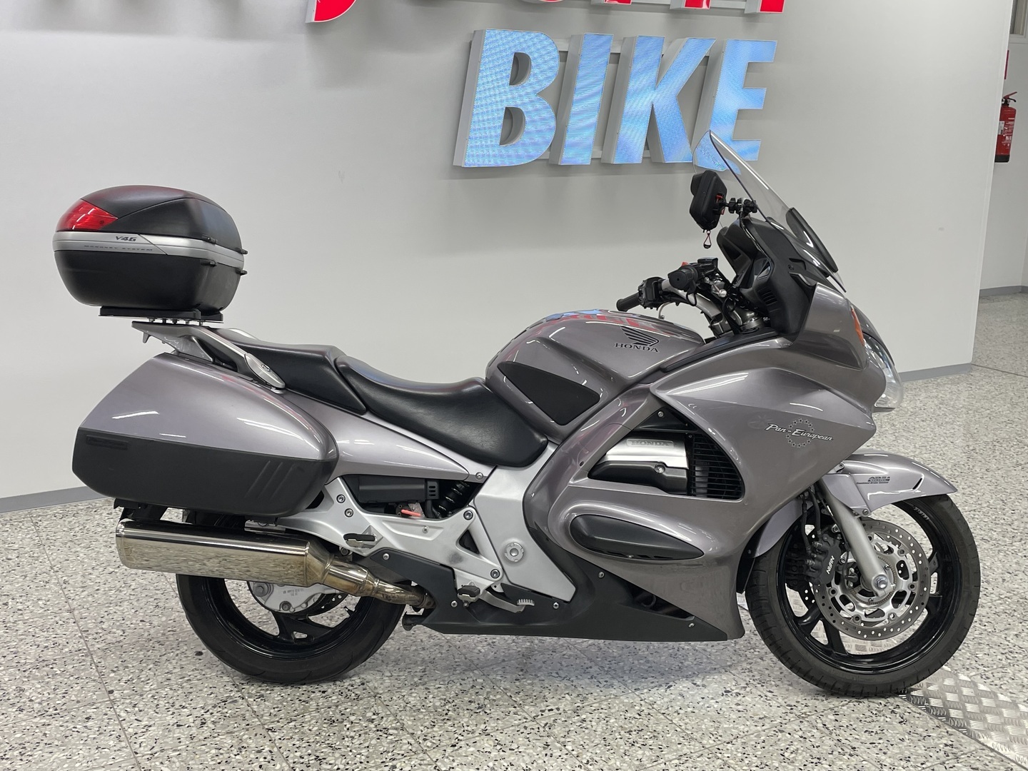 HONDA ST 2002