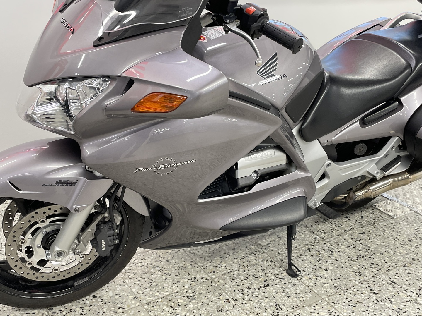 HONDA ST 2002