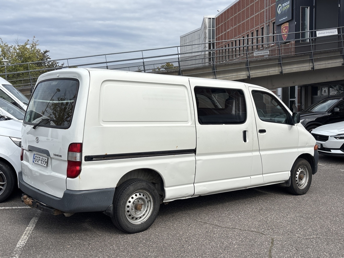 TOYOTA Hiace 2006