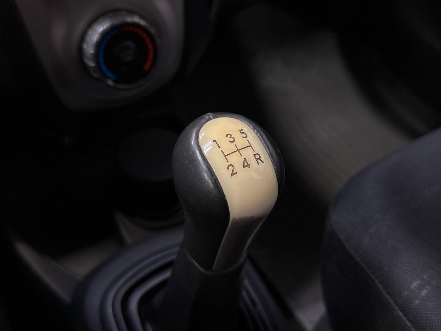 TOYOTA Yaris 2007