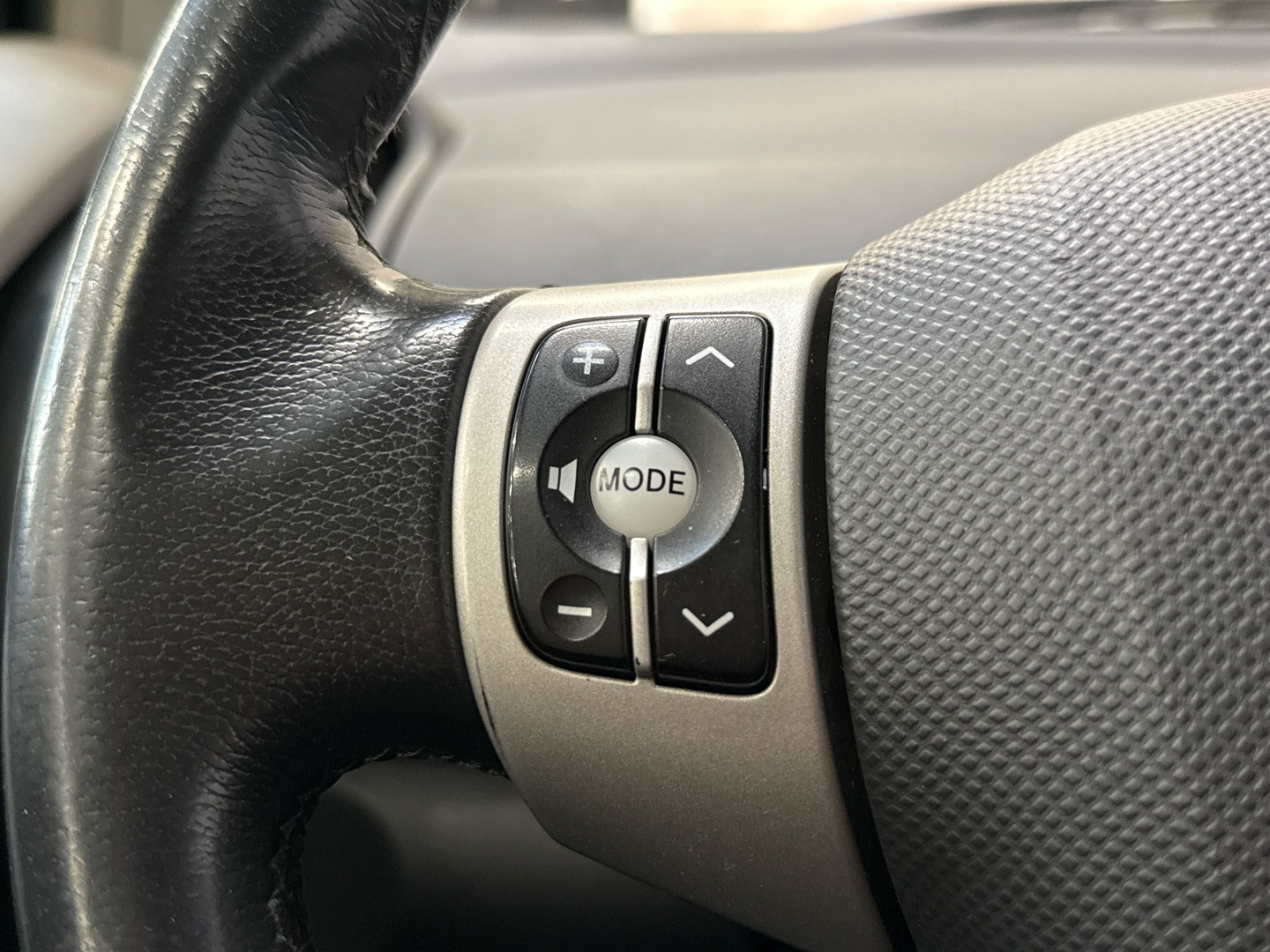 TOYOTA Yaris 2007