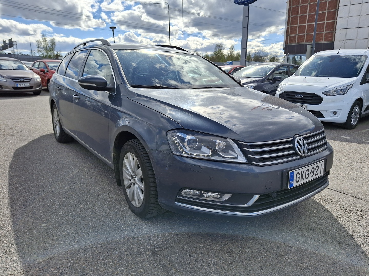 VOLKSWAGEN Passat 2011