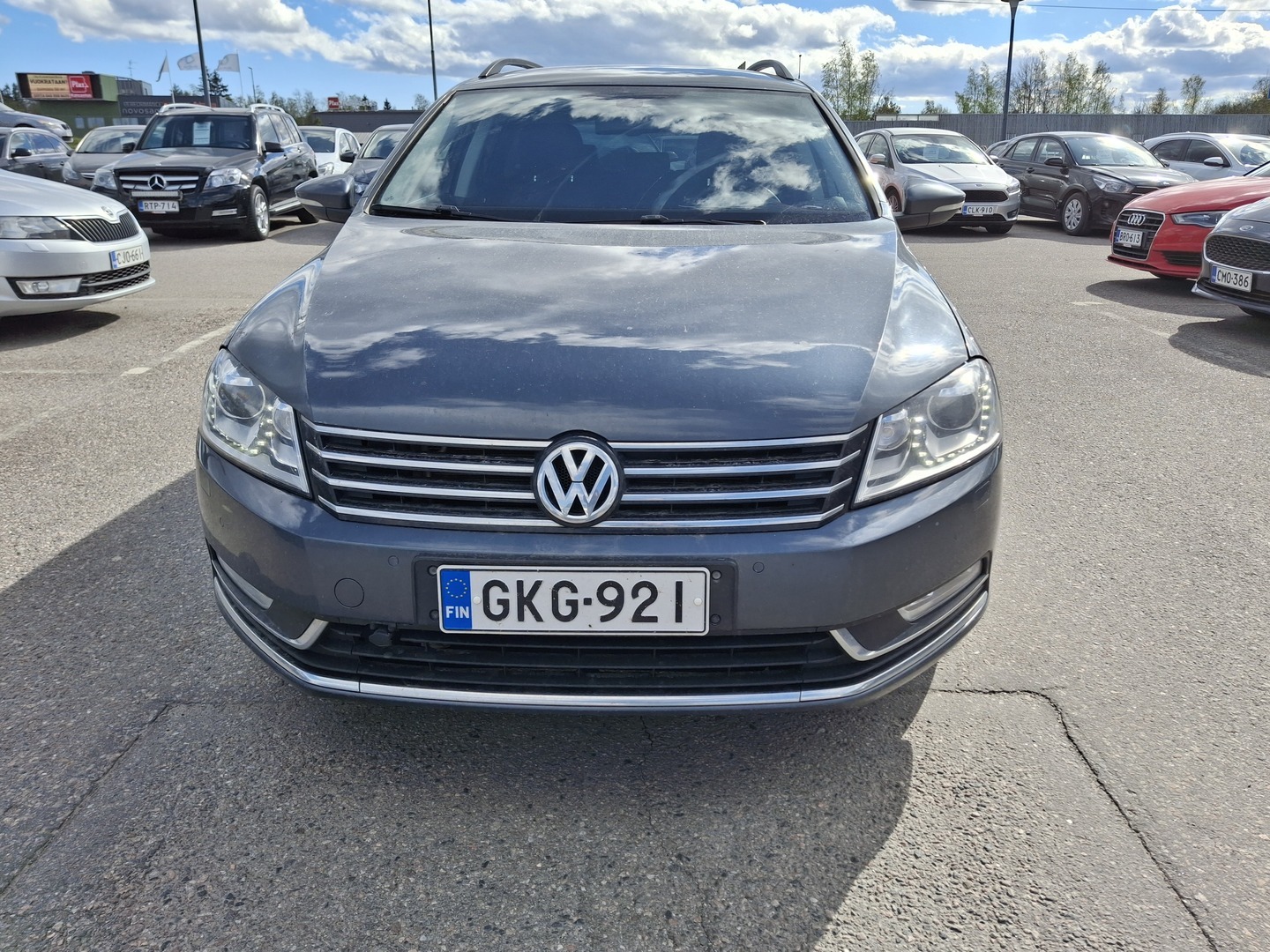 VOLKSWAGEN Passat 2011