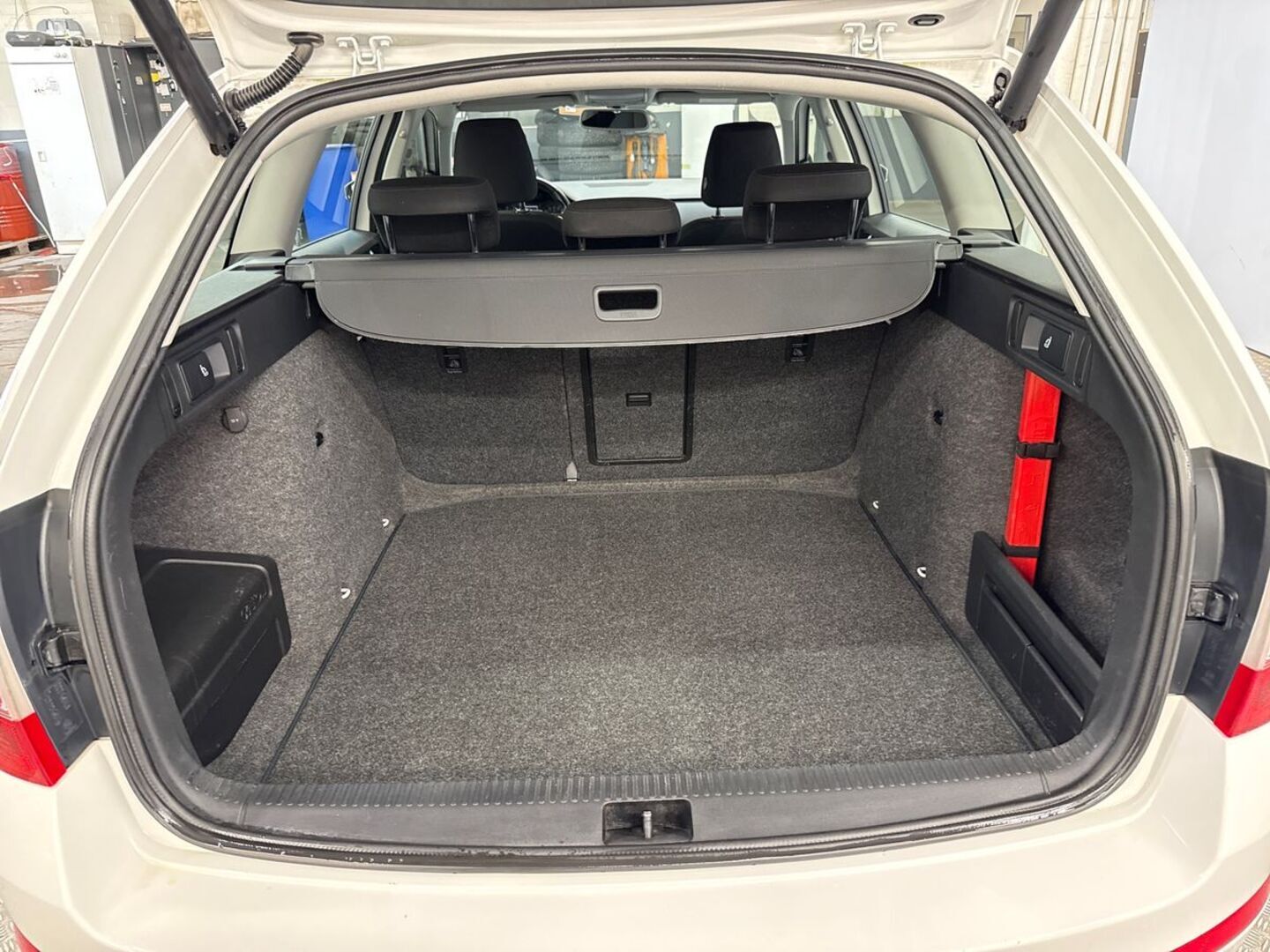 SKODA Octavia 2013